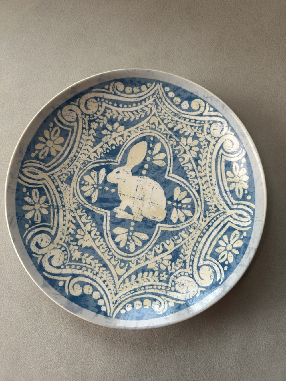 Pottery Barn GRAPHIC
BUNNY Salad Plate
RARE